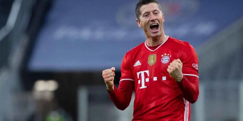 Cầu thủ Lewandowski trong câu lạc bộ Borussia Dortmund